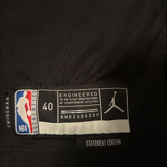 Jordan Adult Boston Celtics Jaylen Brown #7 Swingman Statement Jersey - Picture 2 of 4